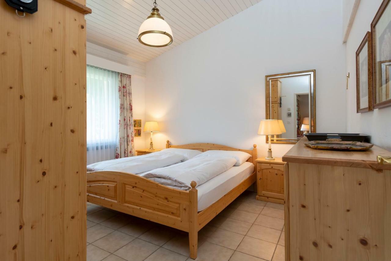 Zuhause In Den Alpen Ihre Ferienwohnung Mit Hallenbad Und Sauna Lenzerheide Exterior photo