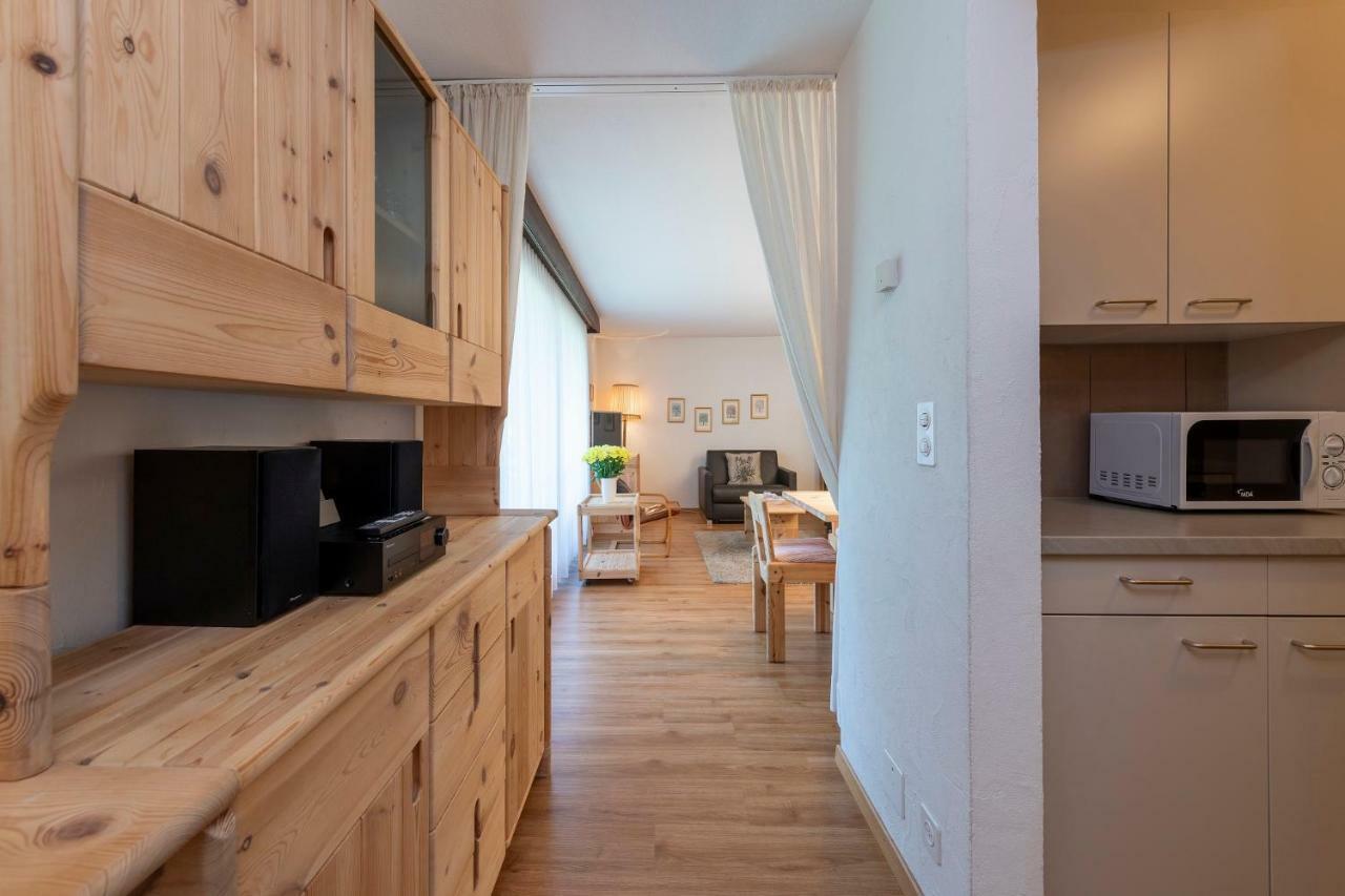 Zuhause In Den Alpen Ihre Ferienwohnung Mit Hallenbad Und Sauna Lenzerheide Exterior photo